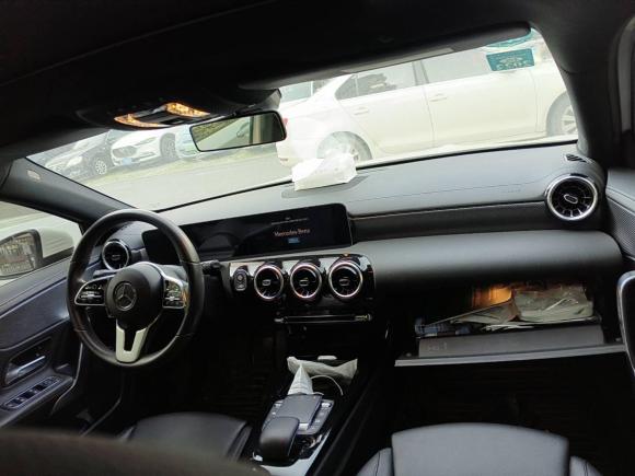 [台州·浙J] 二手奔驰奔驰A级2020款 改款 A 180 L 运动轿车特殊配置