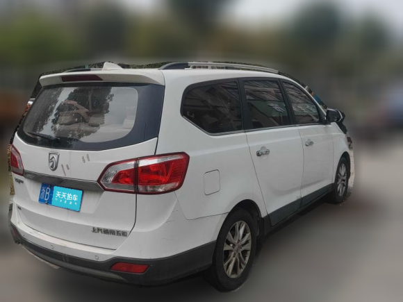 [宁波·浙B] 二手宝骏宝骏7302015款 1.8L 手动舒适ESP版 7座