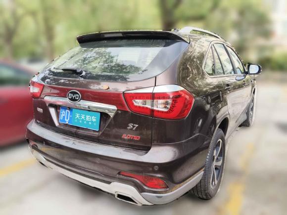 [上海·沪D] 二手比亚迪比亚迪S72015款 2.0T 升级版 自动尊贵型