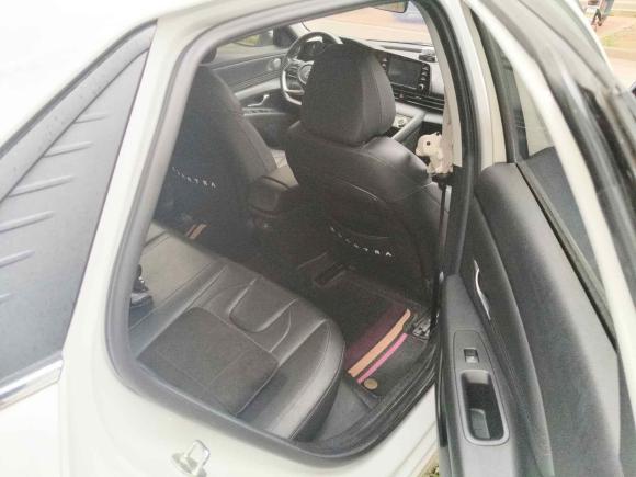 [武汉·鄂A] 二手现代伊兰特2021款 1.5L CVT GLX精英版