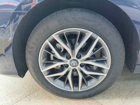 [深圳·粤A] 二手比亚迪秦PLUS2023款 冠军版 DM-i 120KM领先型