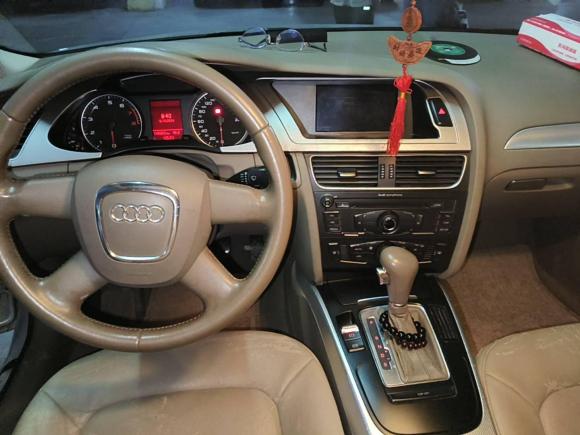 [南京·苏A] 二手奥迪奥迪A4L2009款 2.0 TFSI 标准型