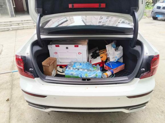 [上海·沪A] 二手沃尔沃沃尔沃S60新能源2022款 T8 E驱混动 四驱智雅运动版