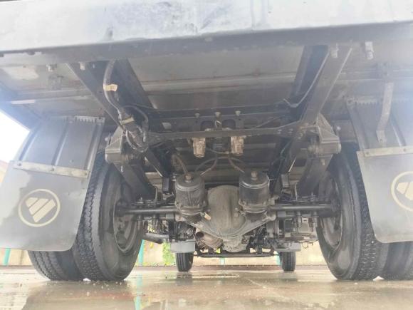 [常州·苏D] 二手福田福田征服者72022款 2.0T自动柴油两驱齐天大圣长箱4F20TC