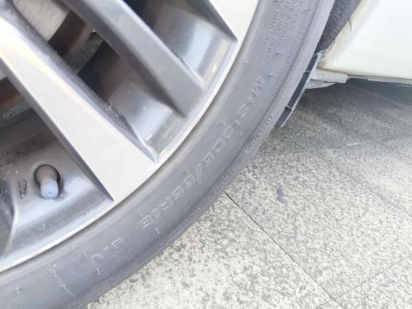 [佛山·粤X] 二手丰田卡罗拉2017款 改款双擎 1.8L E-CVT领先版