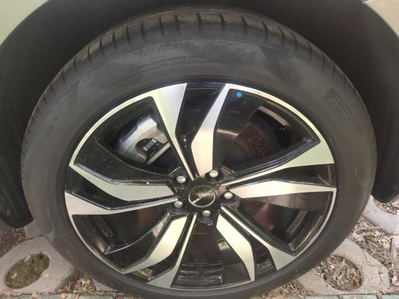 [深圳·粤B] 二手SERES赛力斯赛力斯SF52021款 四驱自由远征版