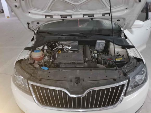 [深圳·粤B] 二手斯柯达昕动2014款 1.4TSI DSG舒享版