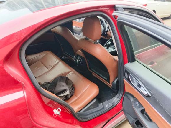 [宁波·浙B] 二手阿尔法·罗密欧Giulia朱丽叶2017款 2.0T 200HP 精英版