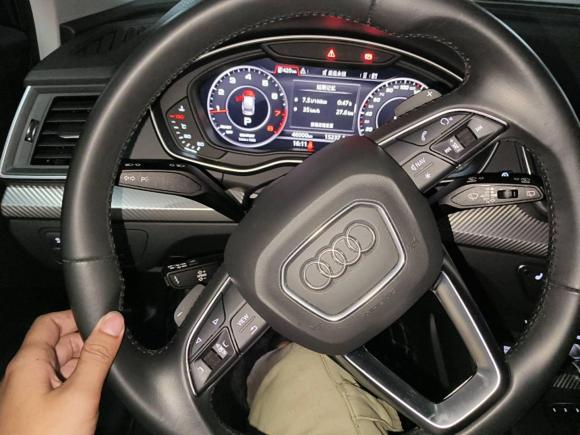 [广州·粤A] 二手奥迪奥迪Q5L2020款 45 TFSI 尊享时尚型