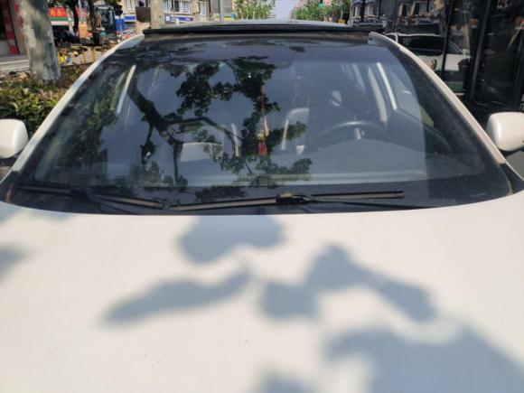 [上海·苏A] 二手起亚起亚K52015款 2.0L 自动LUX