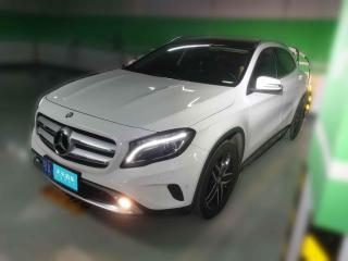 奔驰奔驰GLA2016款GLA200时尚型