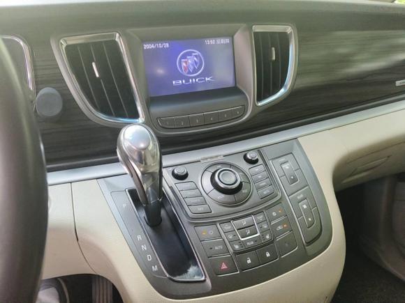 [北京·京J] 二手别克别克GL82011款 3.0L GT豪华商务豪雅版