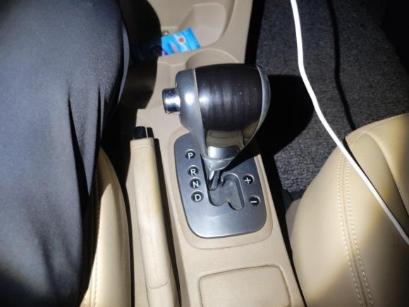 [广州·粤A] 二手起亚狮跑2012款 2.0L 自动两驱版GL