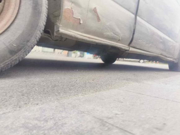 [上海·沪A] 二手金杯金杯海狮2011款 2.4L第六代翔龙标准型4RB2