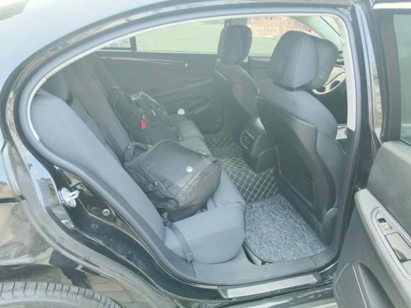 [北京·京A] 二手红旗红旗H72021款 1.8T 公务版