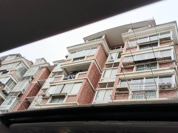 [上海·沪D] 二手荣威荣威3602018款 PLUS 1.5L 自动尊享版