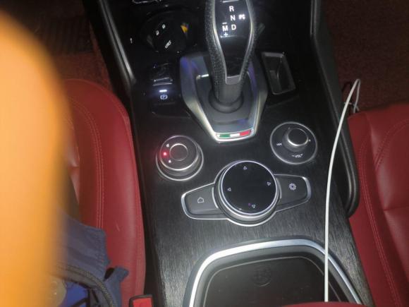 [杭州·浙A] 二手阿尔法·罗密欧Giulia朱丽叶2020款 2.0T 280HP 赛道限量版