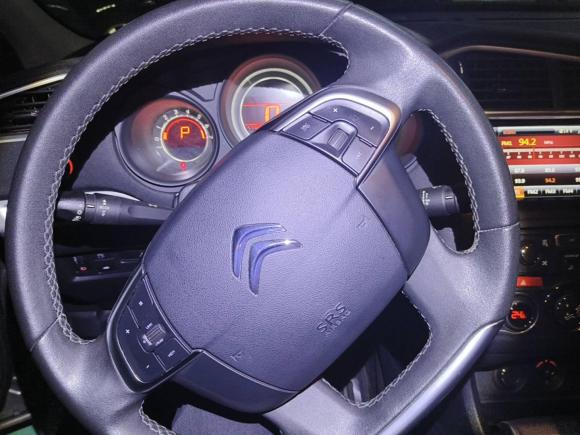 [深圳·粤B] 二手雪铁龙雪铁龙C4L2013款 1.6THP 自动劲享版