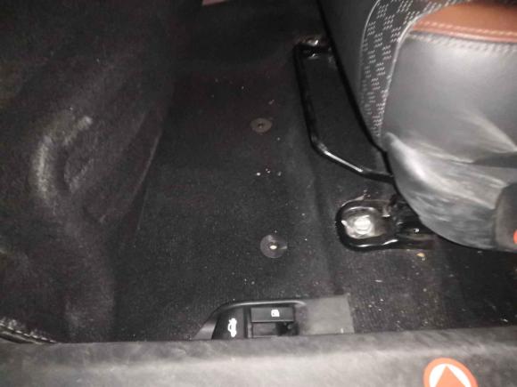 [成都·川A] 二手比亚迪速锐2015款 1.5L 手动豪华型