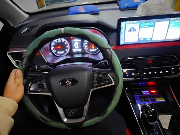 [上海·贵D] 二手思皓思皓X82021款 300T DCT豪华智联版 7座