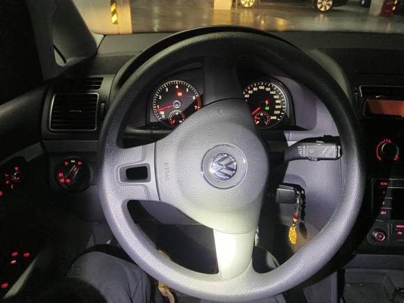 [上海·沪B] 二手大众途安2015款 1.4T DSG舒适版5座