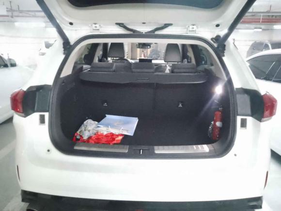 [无锡·苏B] 二手魏牌魏牌 VV62018款 2.0T 四驱旗舰型 国V