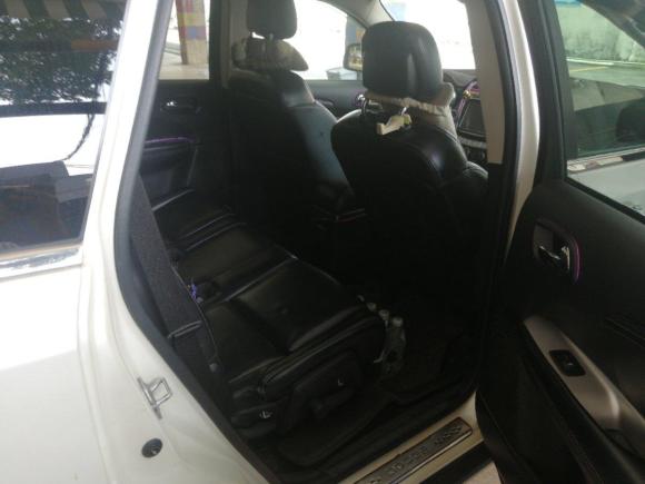 [广州·粤A] 二手道奇酷威2013款 2.4L 两驱尊尚版