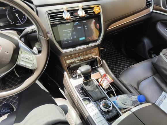 [上海·沪C] 二手荣威荣威RX82019款 30T 智联网四驱超群旗舰版