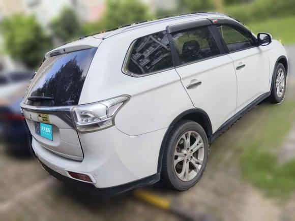 [深圳·粤B] 二手三菱欧蓝德2014款 2.4L 四驱豪华超值版 5座