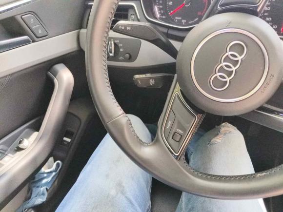 [上海·沪E] 二手奥迪奥迪A4L2018款 30周年年型 40 TFSI 进取型