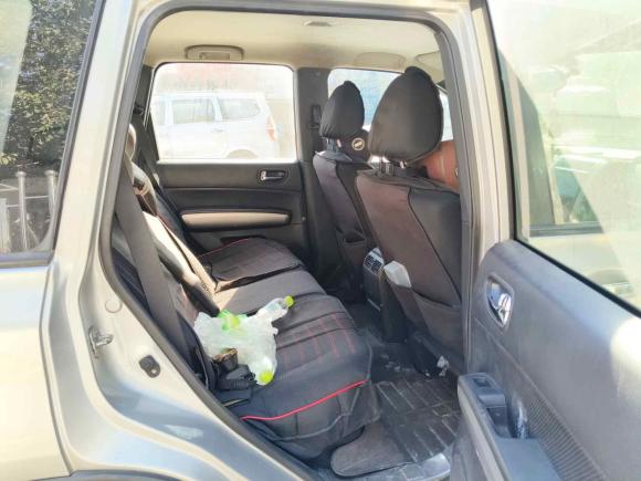 [青岛·鲁B] 二手东风风度东风风度MX62015款 2.0L 手动两驱领航版