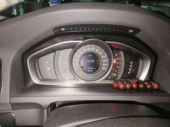 [广州·粤E] 二手沃尔沃沃尔沃S602015款 S60L 2.0T 智远版