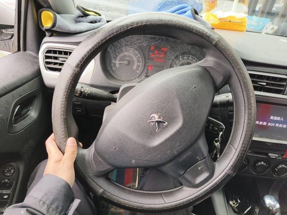 [南通·苏F] 二手标致标致3012014款 1.6L 自动舒适版