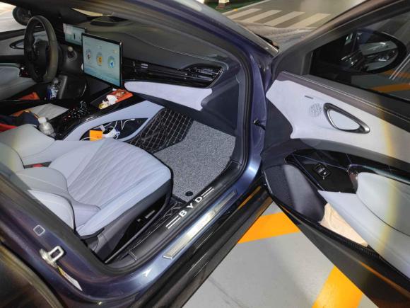 [广州·粤A] 二手比亚迪海豹2022款 700km 长续航后驱版