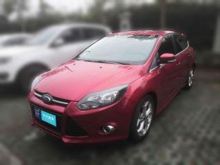 福特福克斯2012款两厢2.0L手动豪华运动型