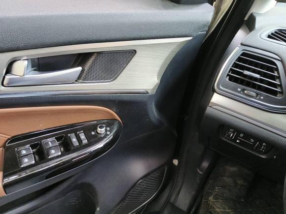 [上海·苏B] 二手长安长安CS952017款 2.0T 两驱智远版