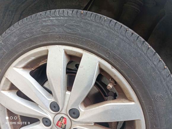 [武汉·鄂A] 二手荣威荣威3502014款 1.5L 自动迅悦版