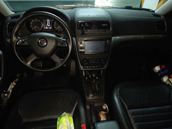 [深圳·粤B] 二手斯柯达Yeti2014款 1.8TSI DSG极地版