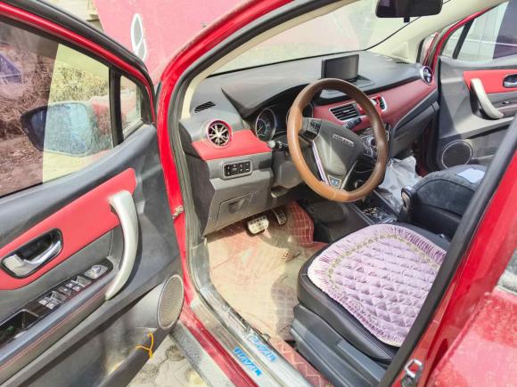 [济南·鲁A] 二手哈弗哈弗H12016款 蓝标 1.5L AMT豪华型