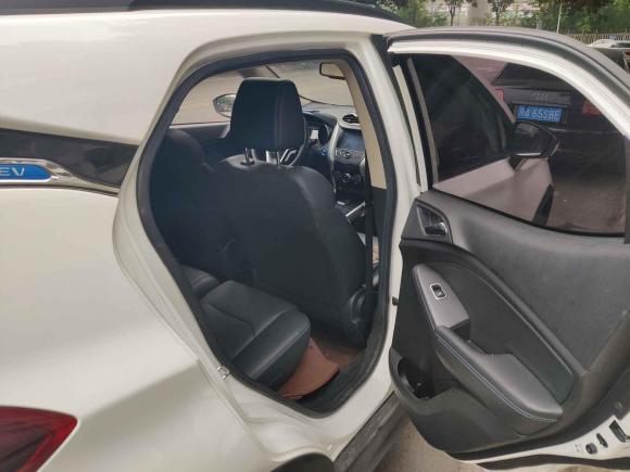 [成都·川A] 二手比亚迪元新能源2018款 EV360 智联炫酷型