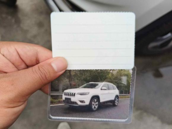 [深圳·粤B] 二手Jeep自由光2019款 2.0T 四驱探享版+自动驾驶智慧包 国VI