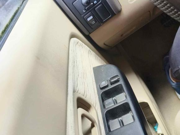 [上海·沪C] 二手东风锐骐多功能车2013款 2.4L汽油两驱标准型ZG24