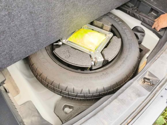 [济南·鲁A] 二手丰田威兰达2022款 改款 2.0L CVT两驱领先版