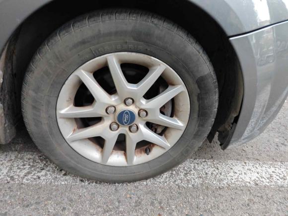 [上海·沪C] 二手福特福克斯2011款 两厢 1.8L 手动舒适型