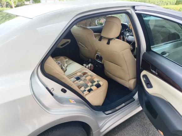 [上海·沪B] 二手丰田皇冠2015款 2.5L 智享版