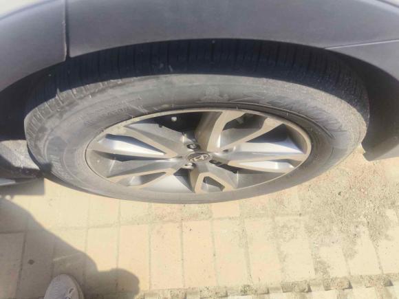 [青岛·鲁B] 二手现代胜达2013款 2.4L 自动四驱尊贵型