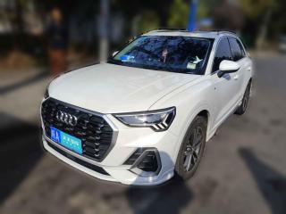 奥迪奥迪Q32020款35TFSI进取动感型