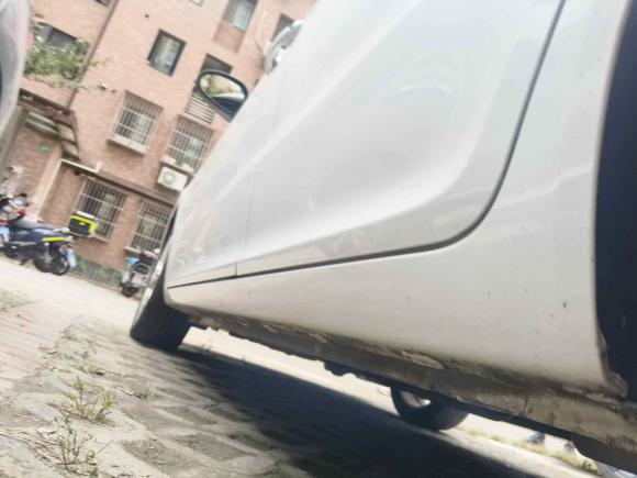 [上海·皖B] 二手奇瑞艾瑞泽52016款 1.5L CVT领锐版