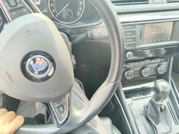 [南昌·赣A] 二手斯柯达速派2016款 TSI330 DSG智行版