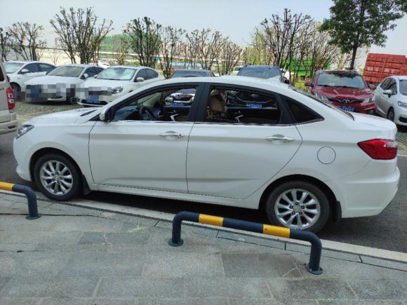 [武汉·鄂A] 二手长安悦翔V72016款 1.6L 手动乐享型 国V